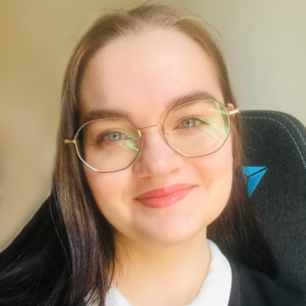 Headshot of Courtney Blamey, smiling